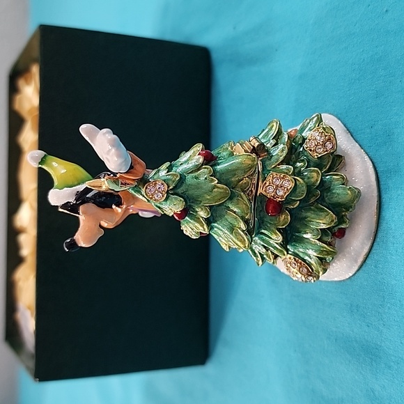 Department 56 Walt Disney Showcase Bejeweled Collection Goofy Limoge Box - Picture 2 of 15